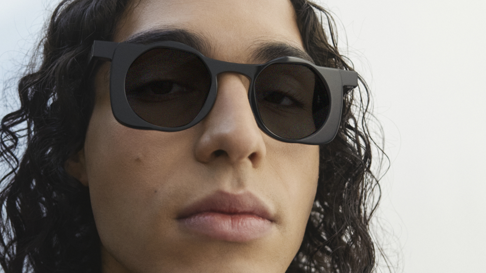 NAKAZAKICHO – GAMINE SPECTACLES NEW YORK
